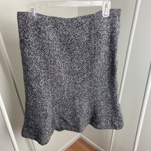 Gap Black and White Tweed Skirt | Size 8